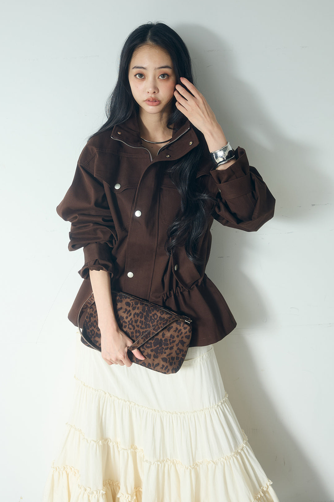 スタンドネックサイド絞りアウター