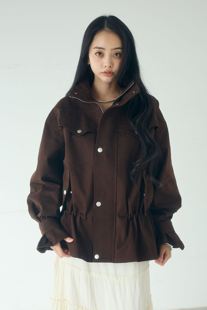 スタンドネックサイド絞りアウター