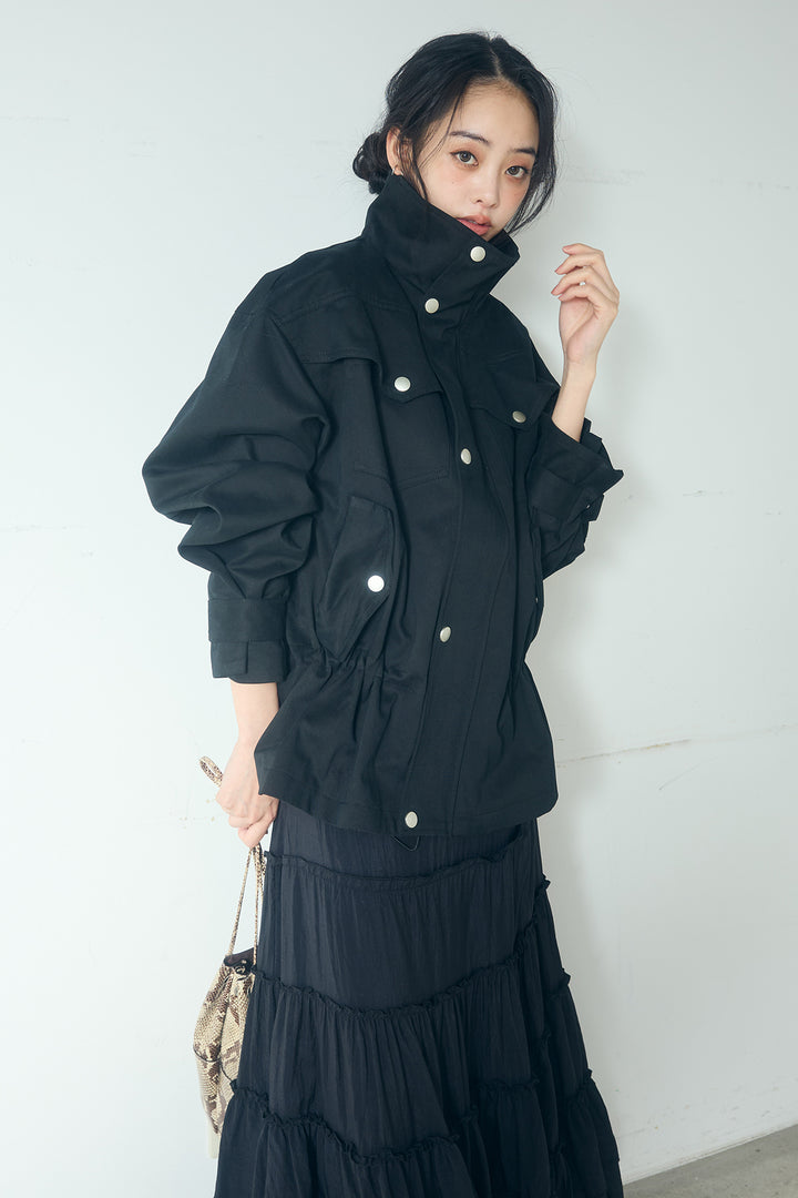 スタンドネックサイド絞りアウター