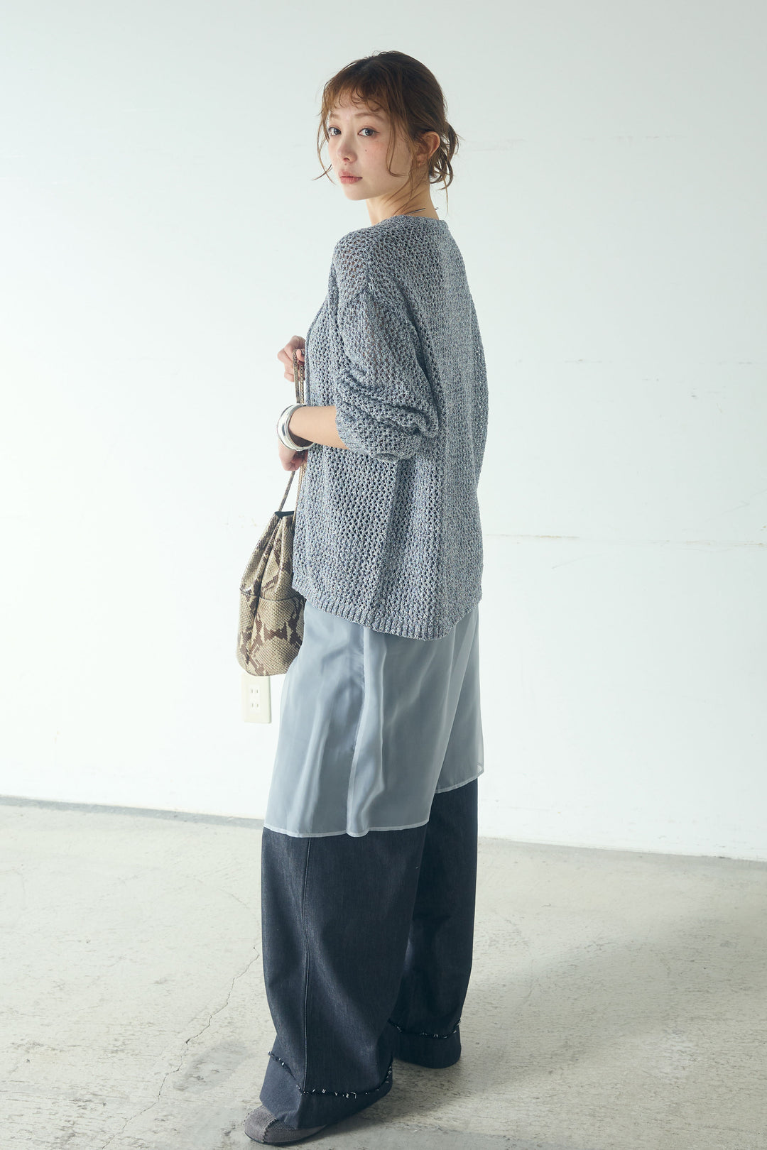 [SET]ミックスメッシュキーネックプルオーバー+シアーチュールレイヤードワイドパンツ(2set)
