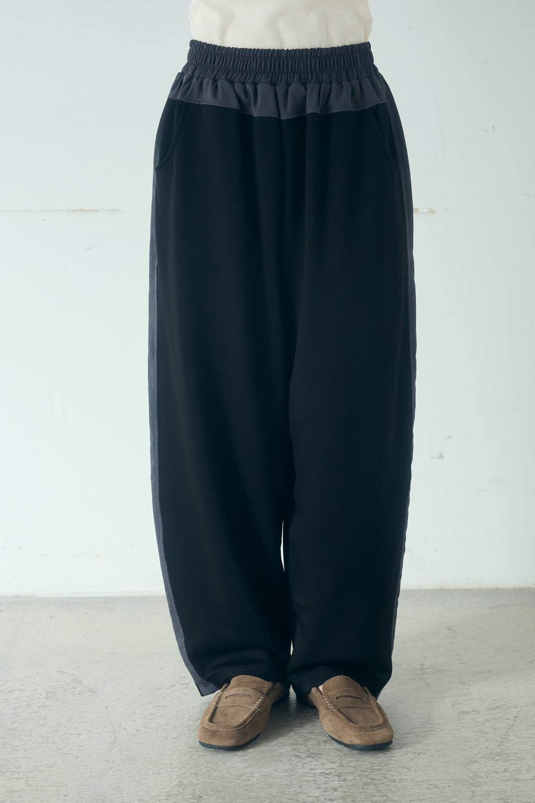 異素材切り替えスウェットパンツ