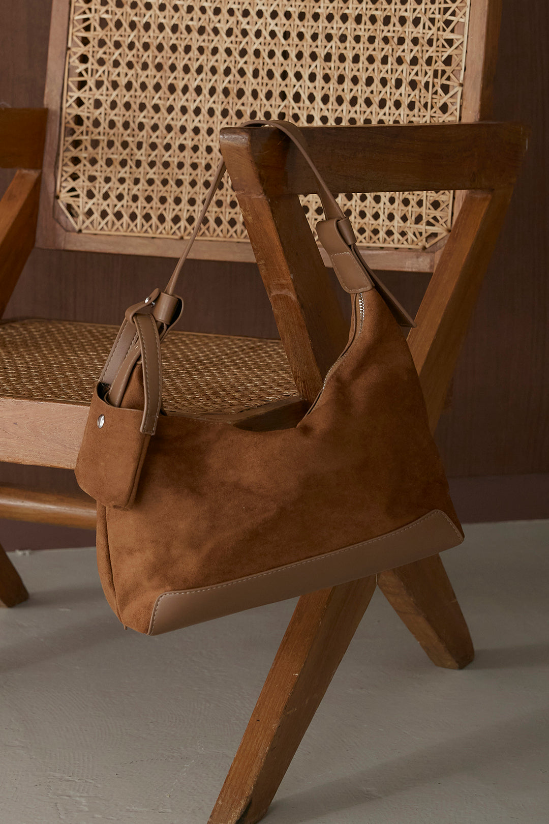 スウェードライクワンハンドルバッグ