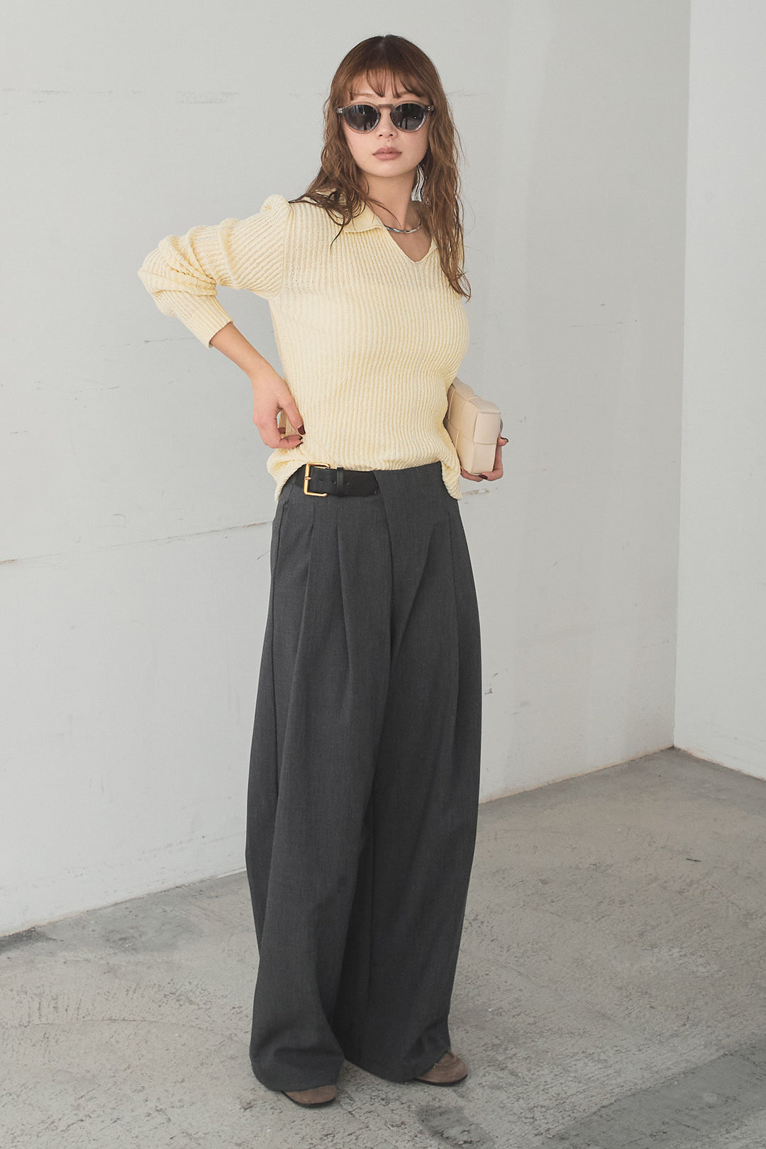 [SET]衿付きニットプルオーバー+サイドベルトタック入りスラックス(2set)