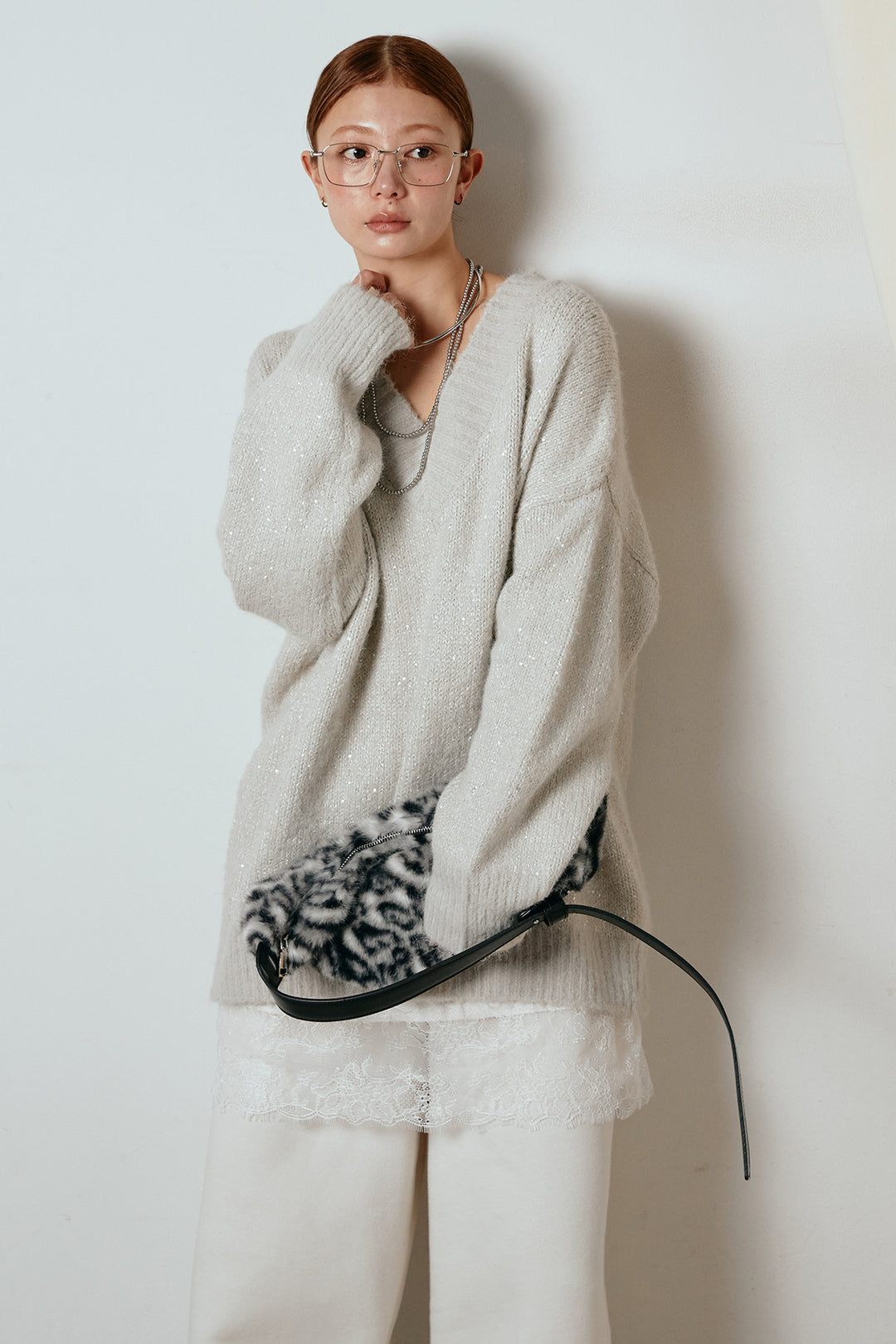 [SET]Vネックルーズラメニットトップス+裏起毛スウェットワイドパンツ+レース切り替えキャミソール(3set)