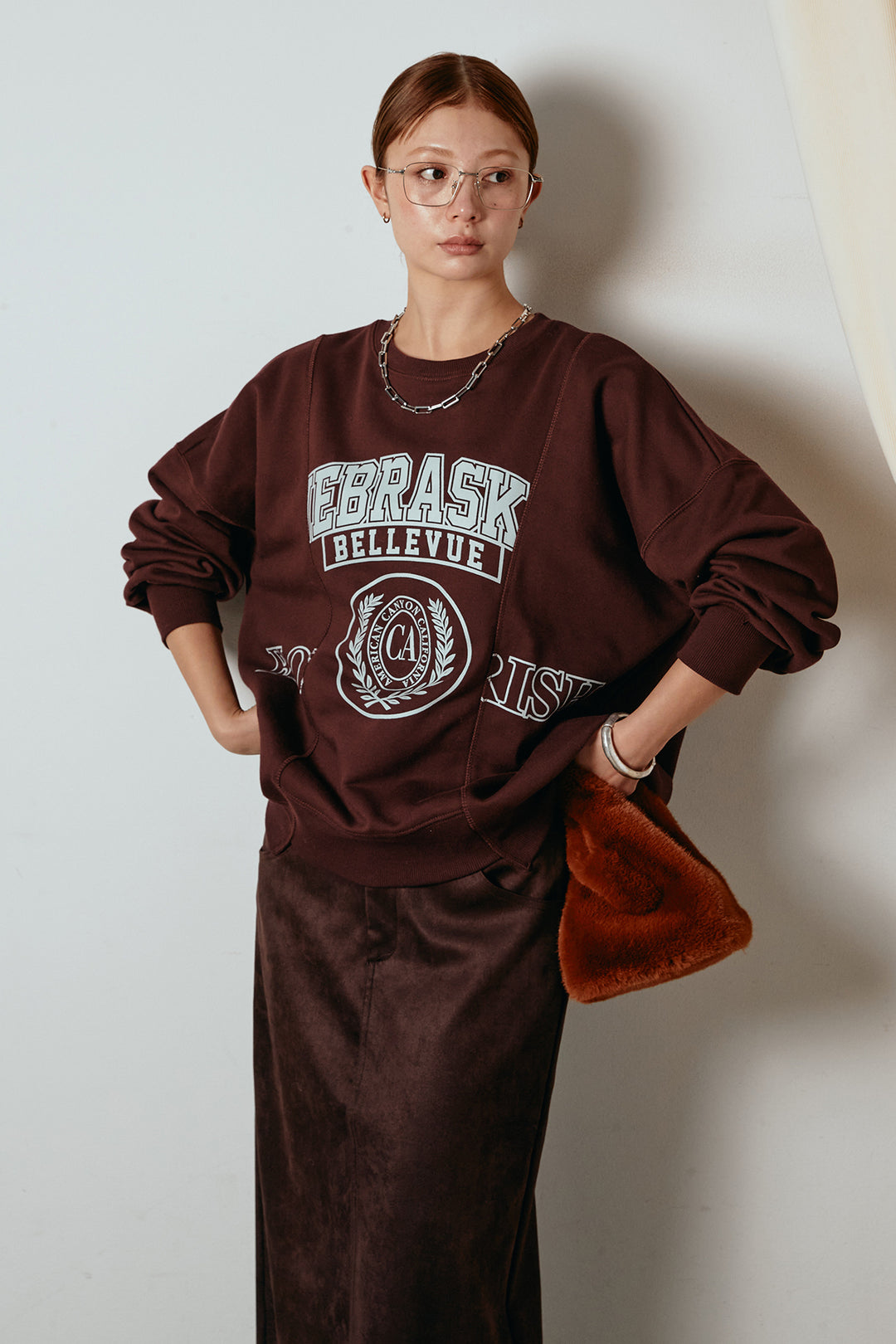 [SET]裏毛カレッジプリントプルオーバー+スウェードライク裾フリンジスカート(2set)