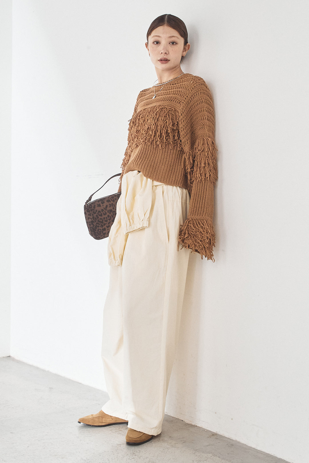 [SET]メッシュフリンジ切り替えプルオーバー+合繊ツイルスタンドウエスト巻きジョガーパンツ(2set)