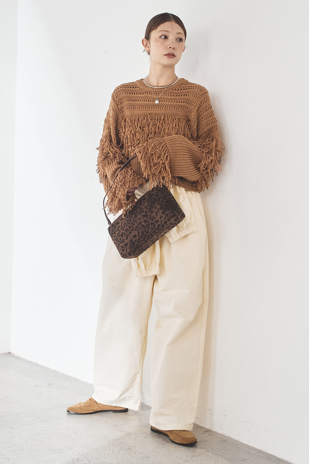 [SET]メッシュフリンジ切り替えプルオーバー+合繊ツイルスタンドウエスト巻きジョガーパンツ(2set)