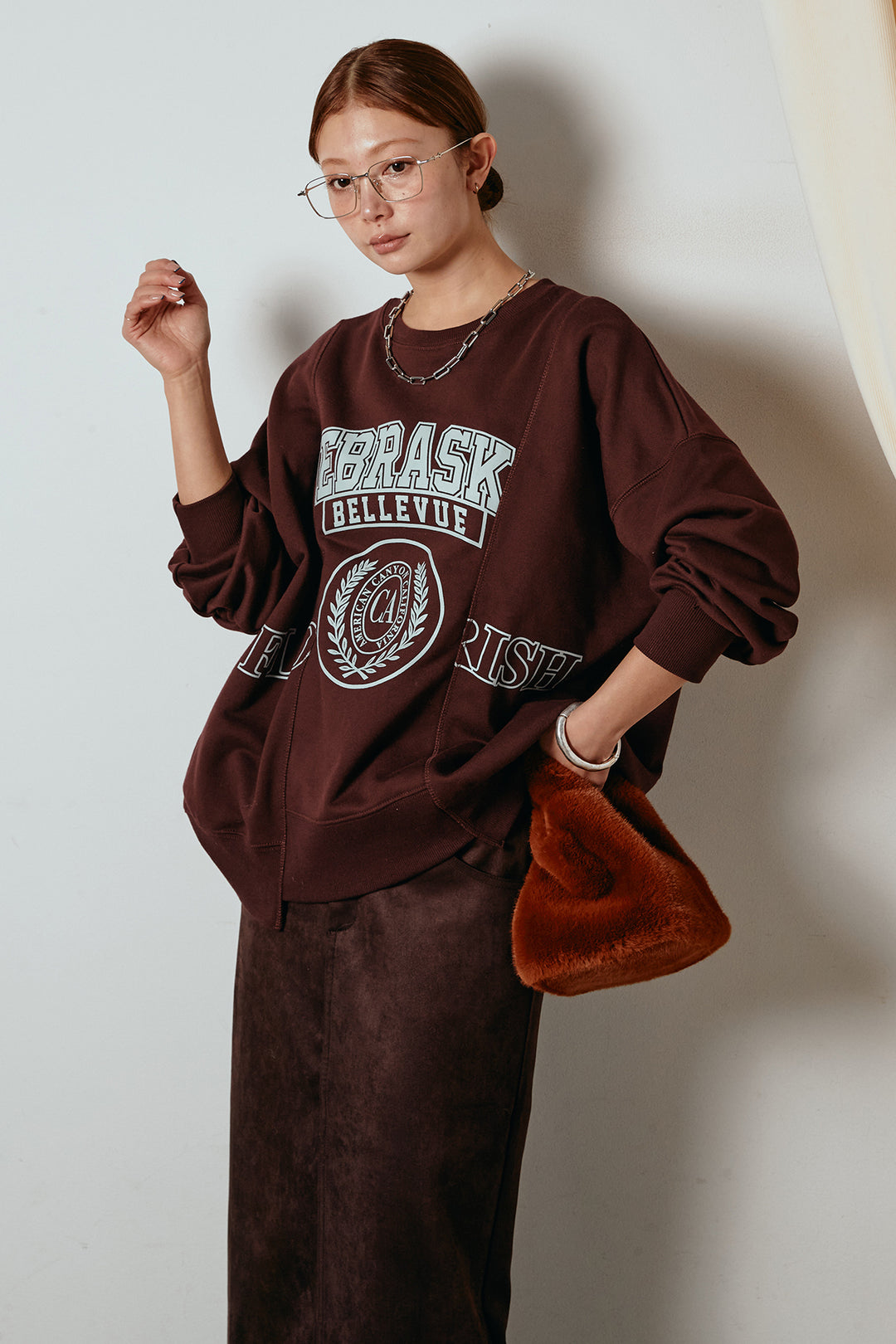 [SET]裏毛カレッジプリントプルオーバー+スウェードライク裾フリンジスカート(2set)