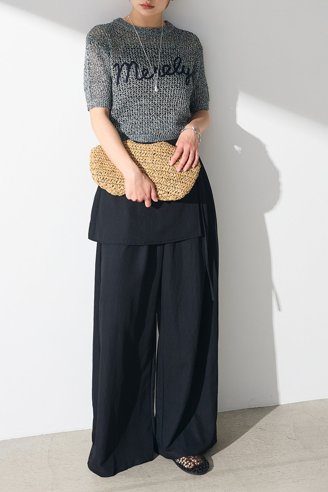 [SET]コード刺繍ロゴ入り麻タッチプルオーバー+ウエストレイヤードスカートパンツ(2set)