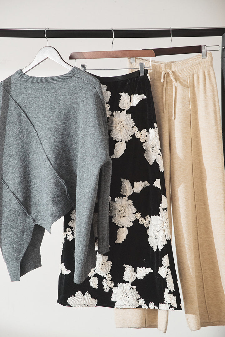 【着回しセット】[SET]アシンメトリーデザインニットトップス+センターラインニットパンツ+フラワー刺繍ワイドスカート(3set)