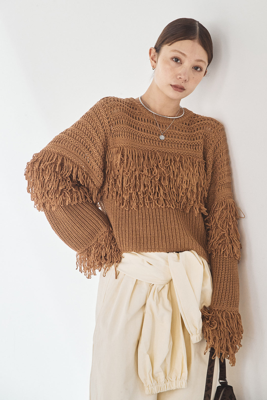 [SET]メッシュフリンジ切り替えプルオーバー+合繊ツイルスタンドウエスト巻きジョガーパンツ(2set)