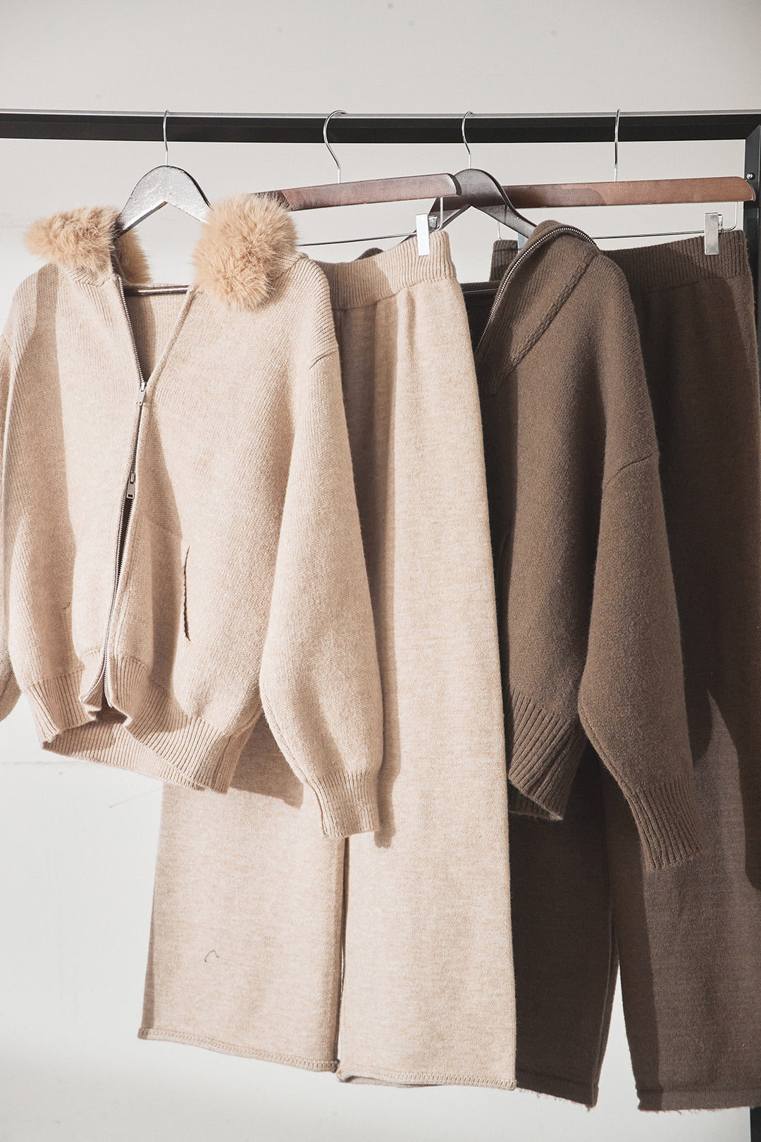 【着回しセット】[SET]ファー付きフーディーニットSETUP+ビッグカラーダブルジップニットSETUP(2set)