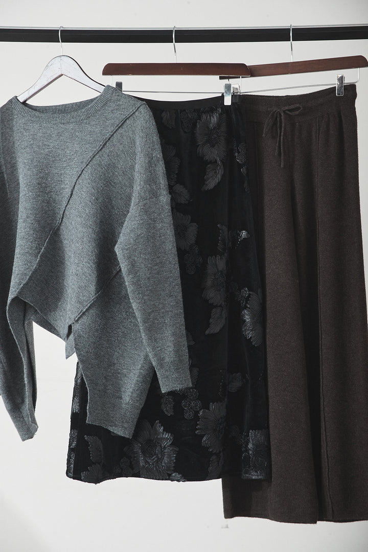 【着回しセット】[SET]アシンメトリーデザインニットトップス+センターラインニットパンツ+フラワー刺繍ワイドスカート(3set)