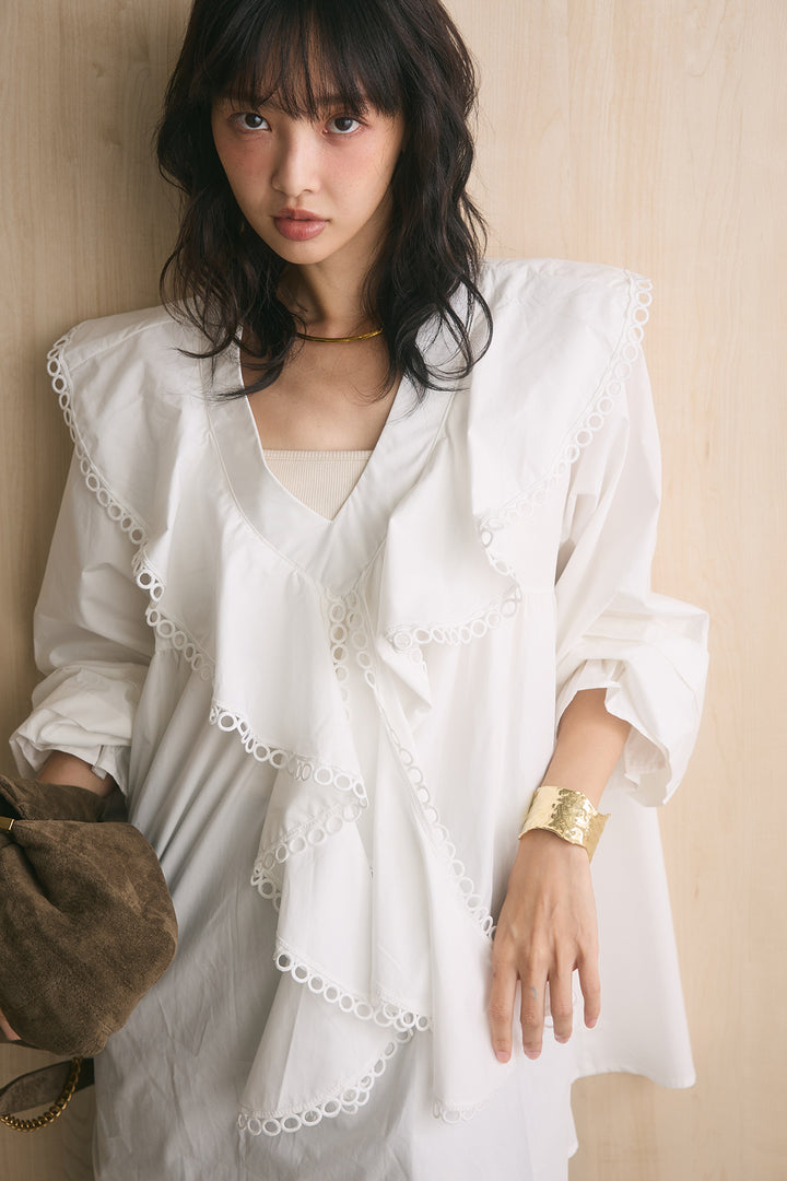 [SET]レースフリル付きVネックブラウス+リラックスニットショートパンツ(2set)