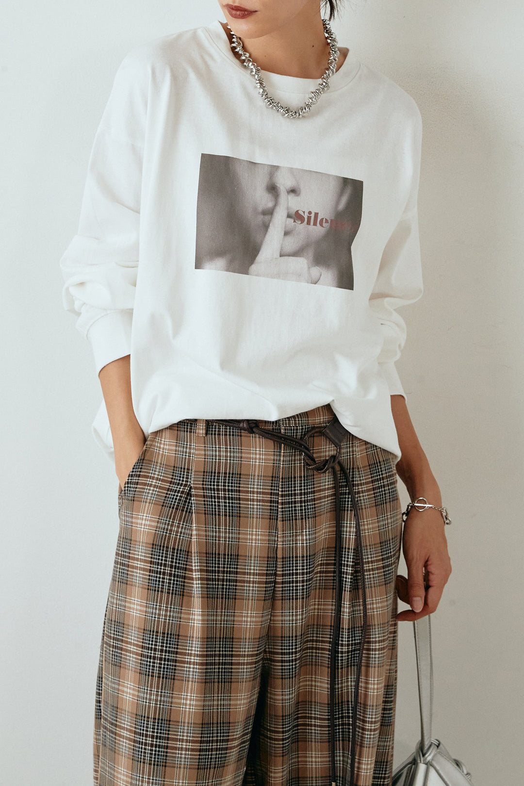 天竺ウーマンプリントロングTシャツ/ホワイト1