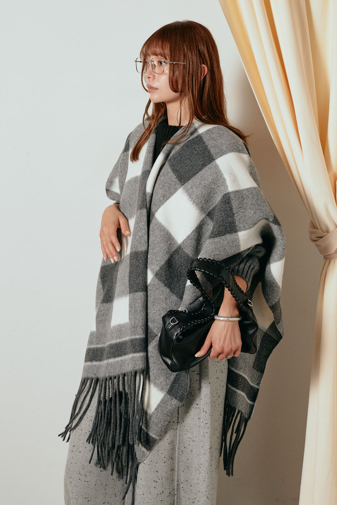 裾フリンジ柄ポンチョアウター/ブラック