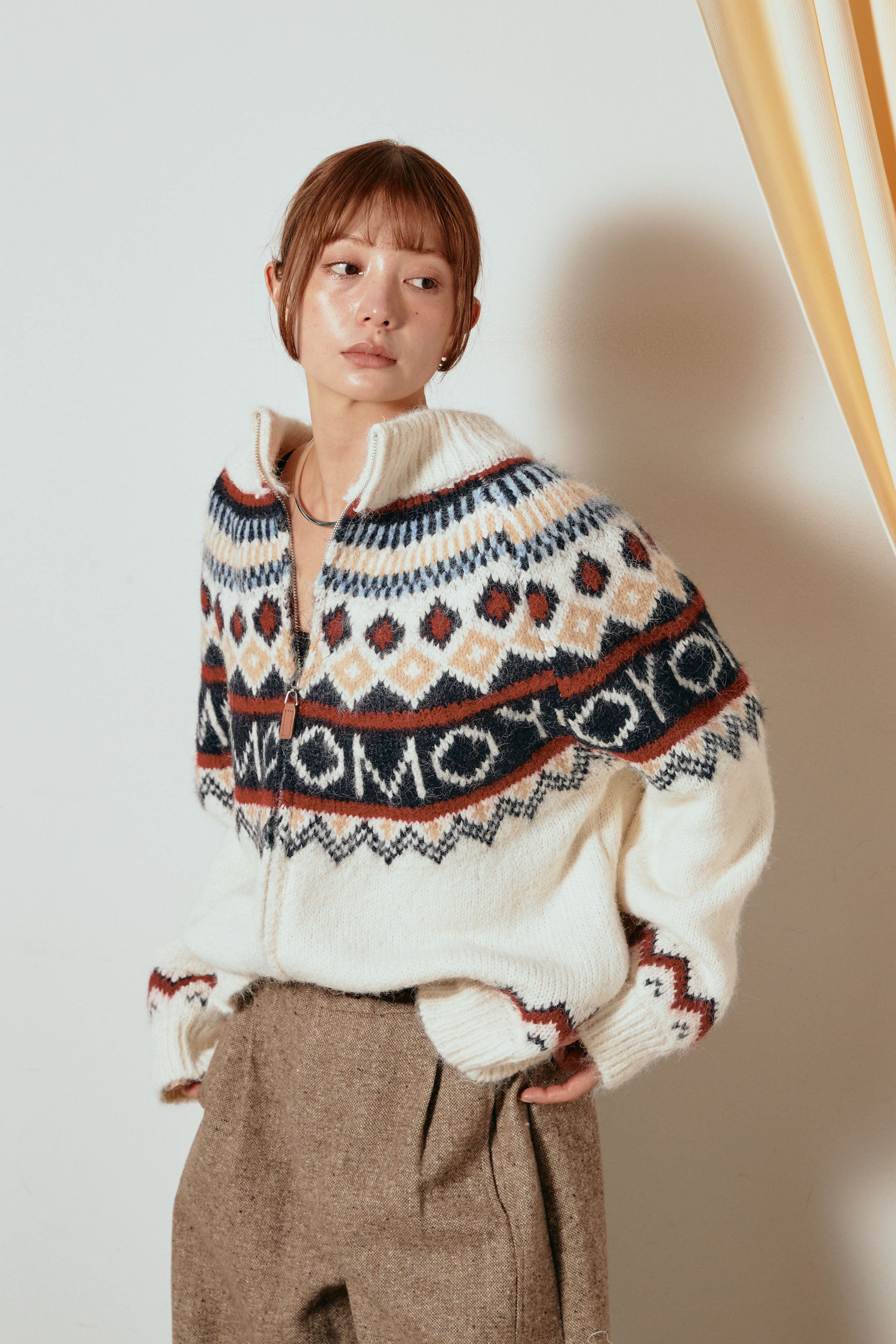 ノルディック柄ジップニットトップス/アプリコット – ESICA