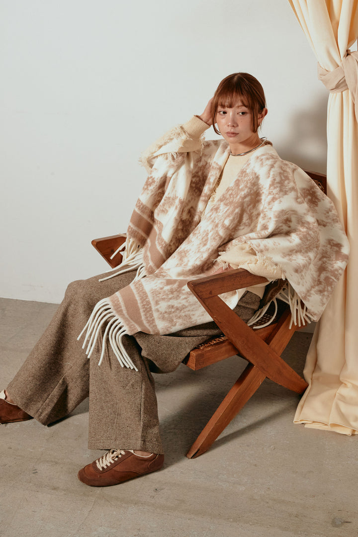 裾フリンジジャガード柄ポンチョアウター/アイボリー