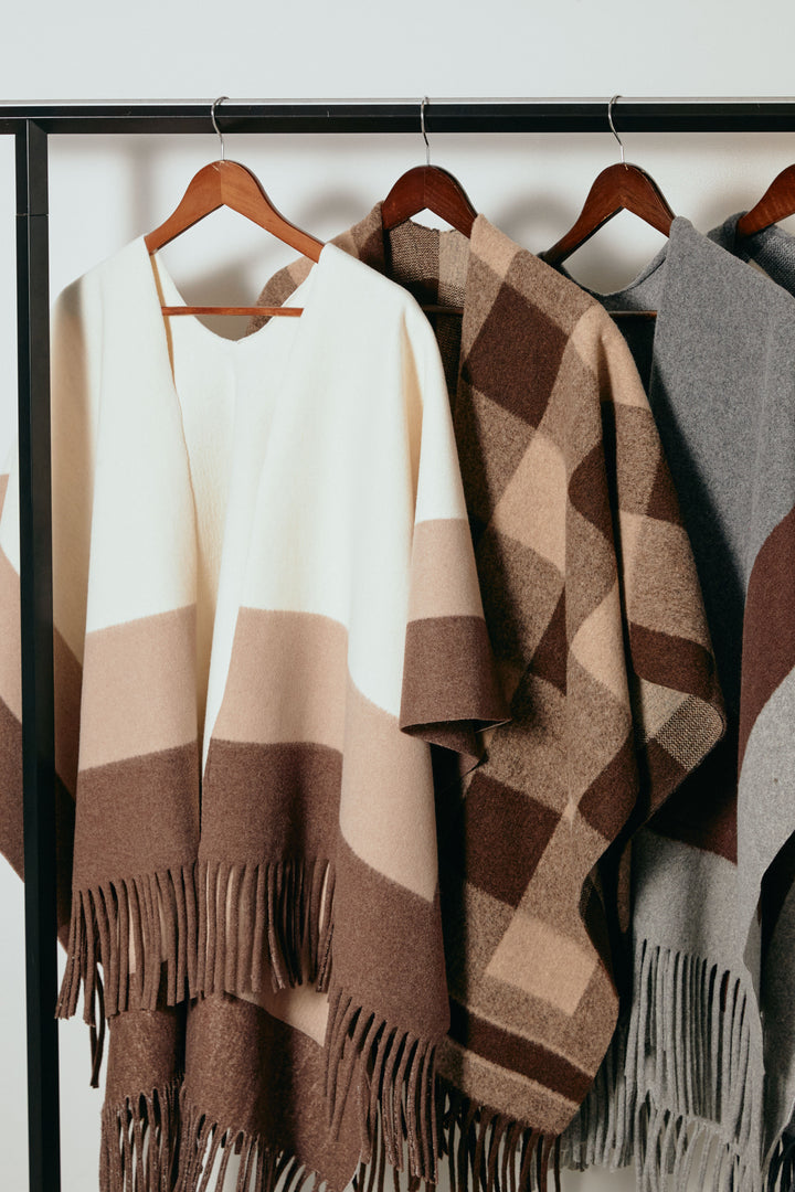 裾フリンジ柄ポンチョアウター/ブラック