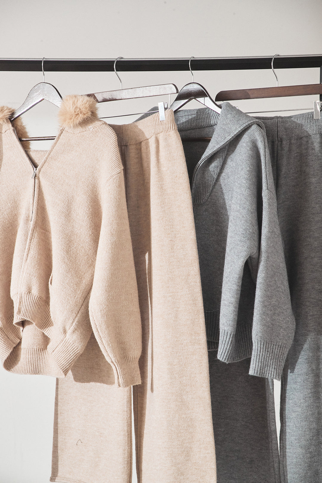 【着回しセット】[SET]ファー付きフーディーニットSETUP+ビッグカラーダブルジップニットSETUP(2set)