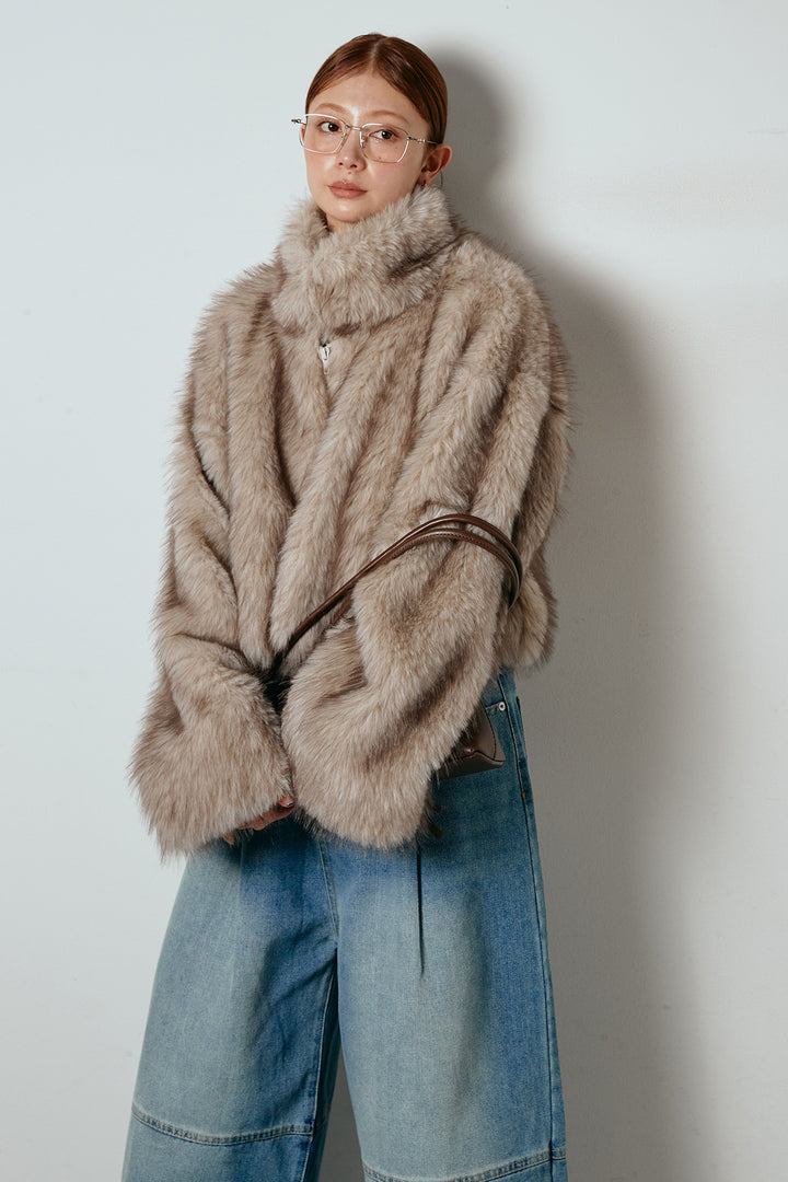 エコファーショート丈ブルゾン