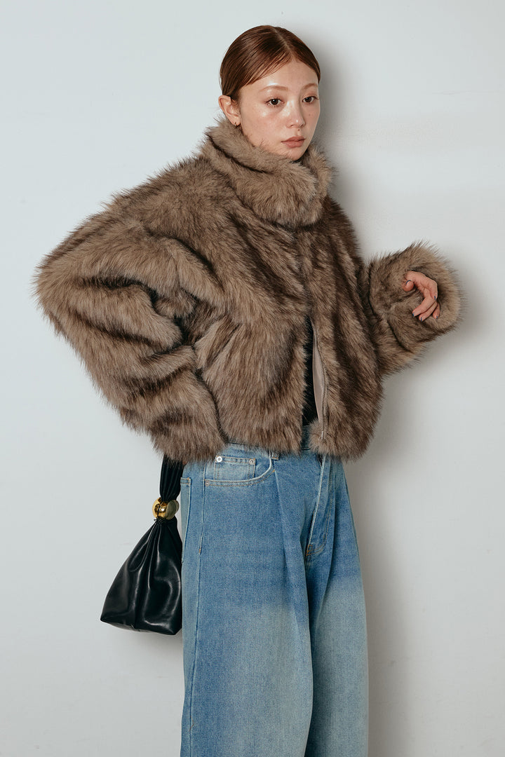 エコファーショート丈ブルゾン