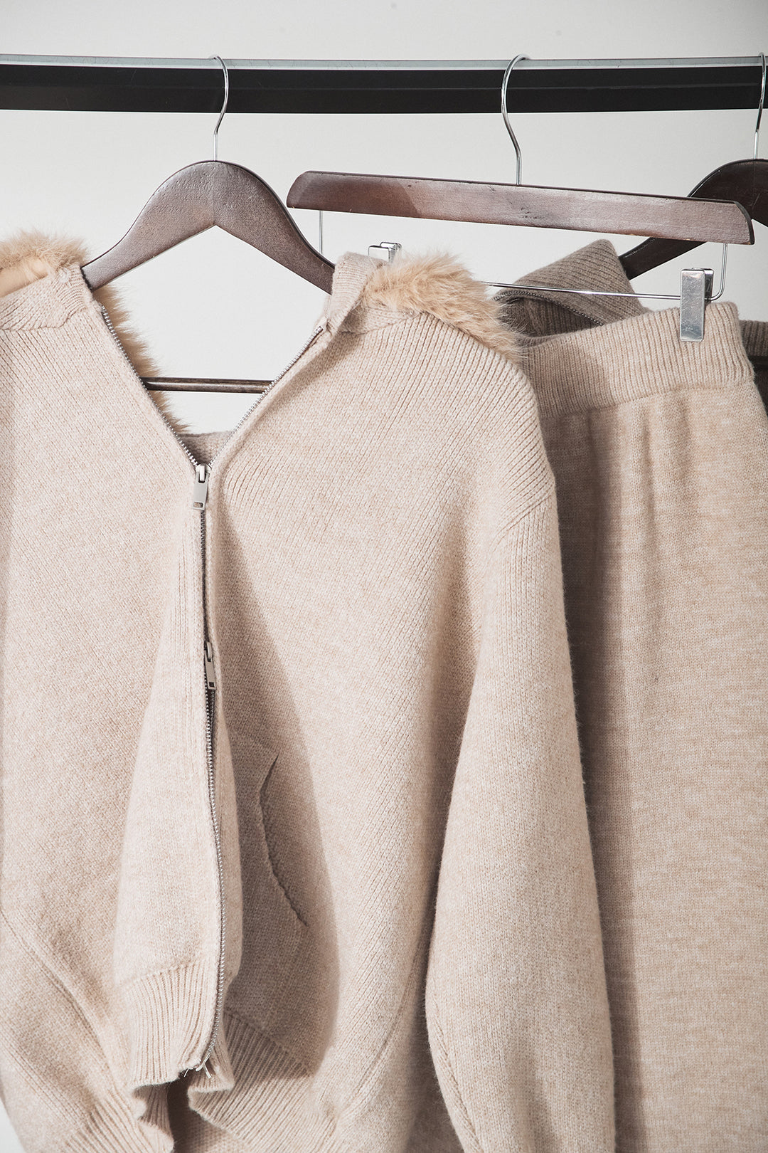 【着回しセット】[SET]ファー付きフーディーニットSETUP+ビッグカラーダブルジップニットSETUP(2set)