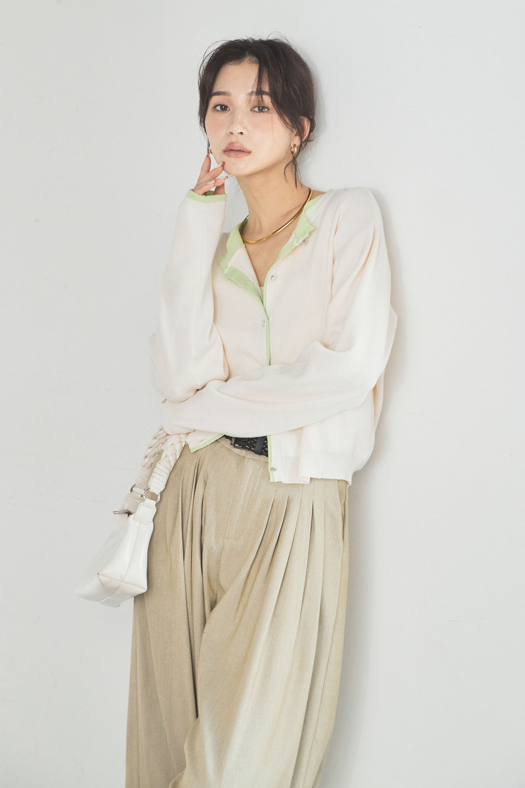 レイヤード風配色ニットカーディガン/アイボリー