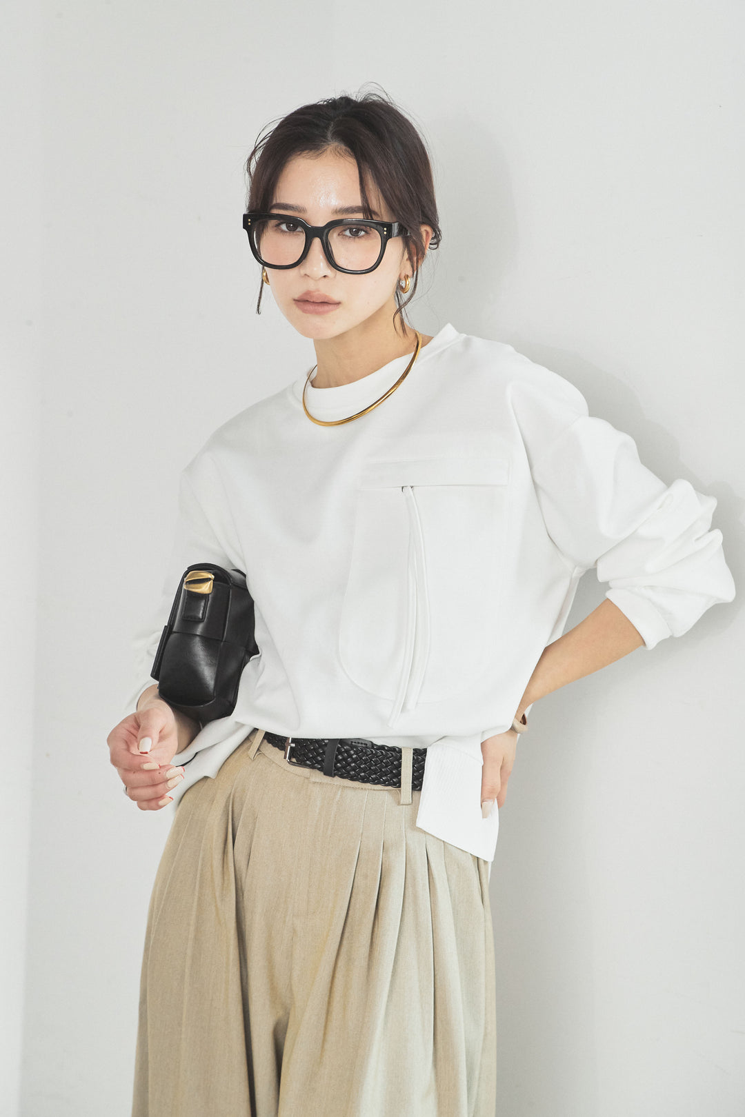 裾アシンメトリーポケットデザインプルオーバー/ホワイト