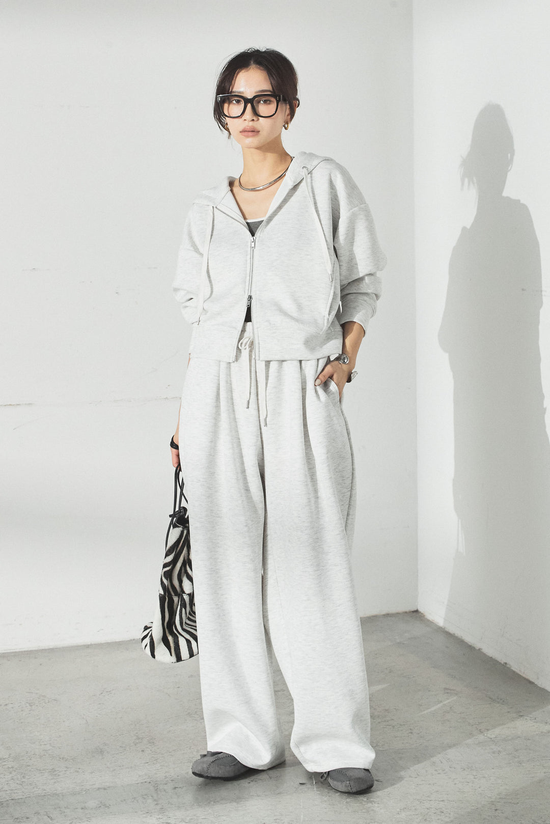 [SET]スウェットドルマンジップフードパーカー+スウェットコクーンイージーパンツ(2set)