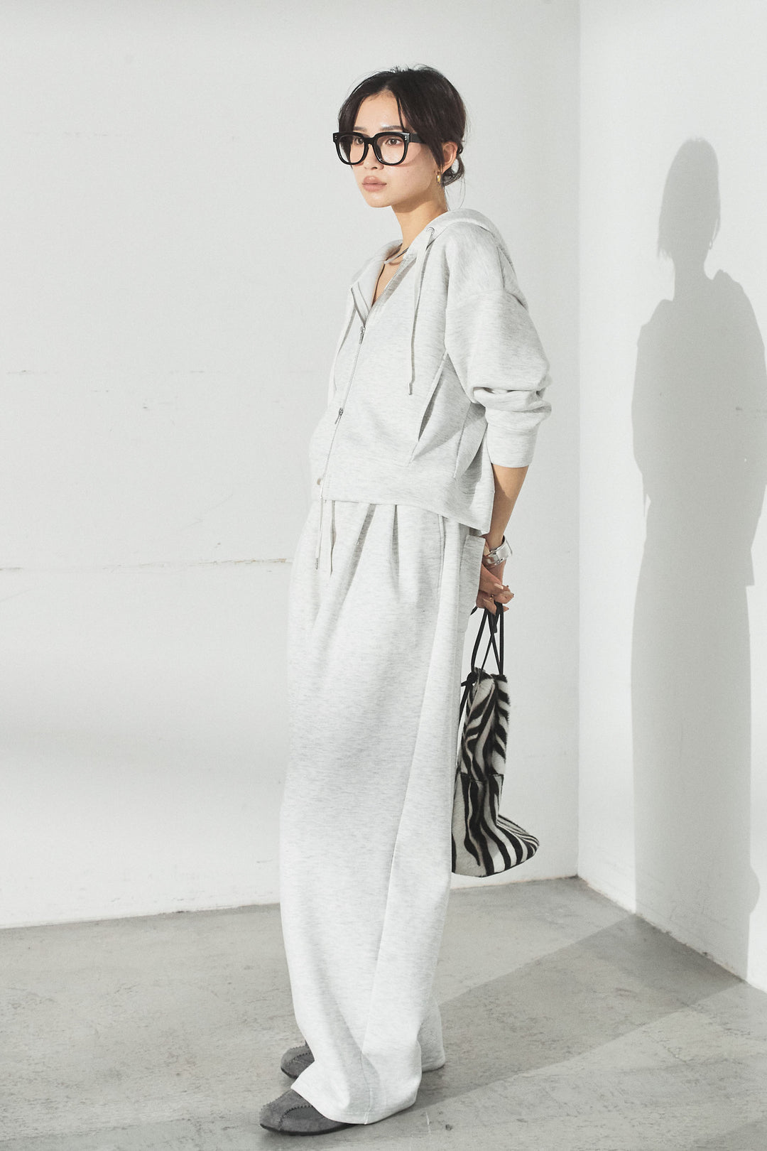 [SET]スウェットドルマンジップフードパーカー+スウェットコクーンイージーパンツ(2set)