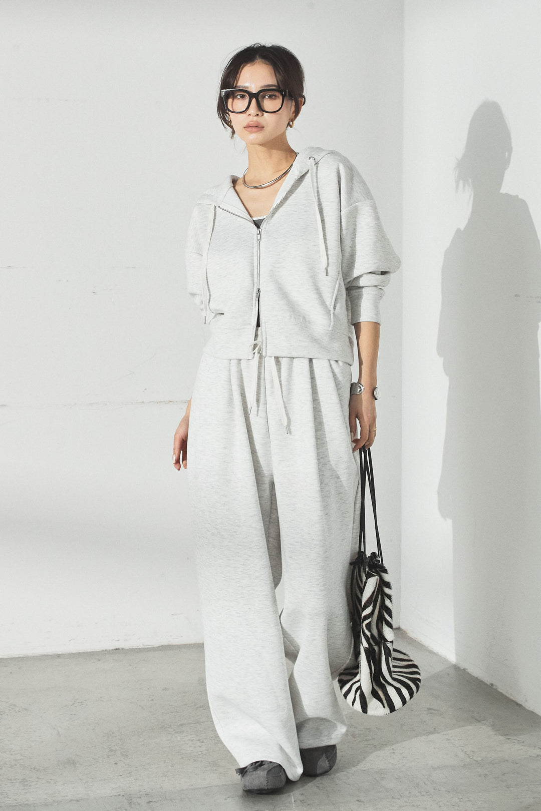 [SET]スウェットドルマンジップフードパーカー+スウェットコクーンイージーパンツ(2set)