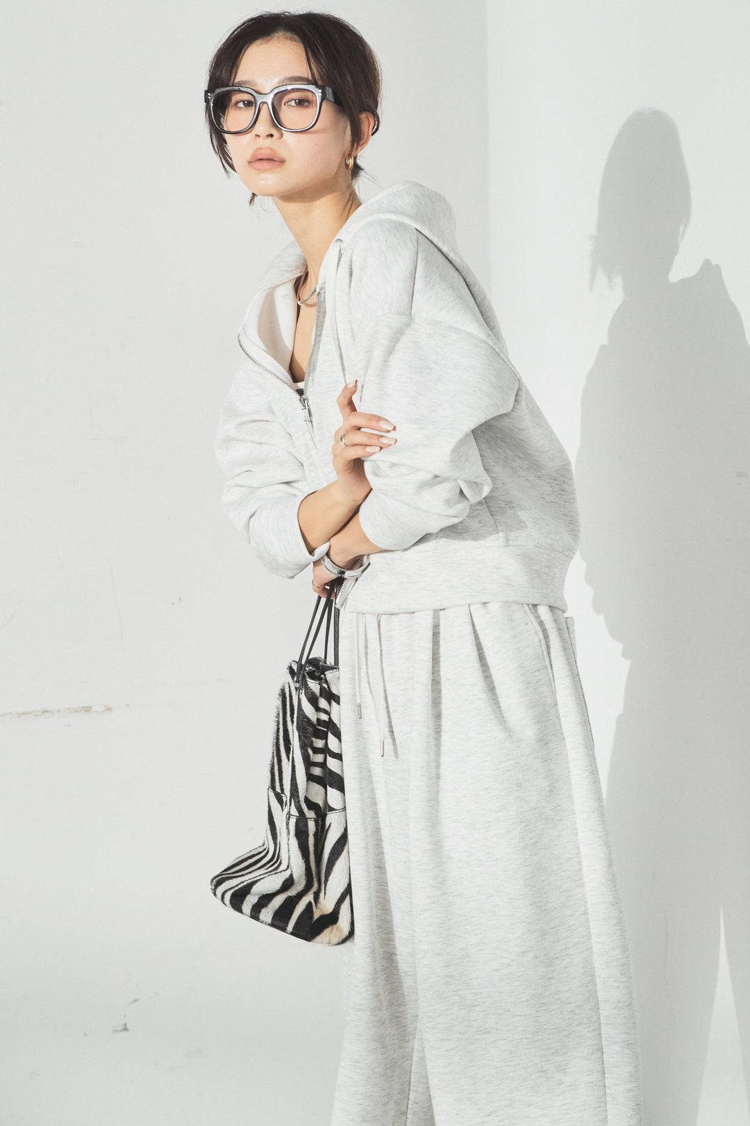 [SET]スウェットドルマンジップフードパーカー+スウェットコクーンイージーパンツ(2set)