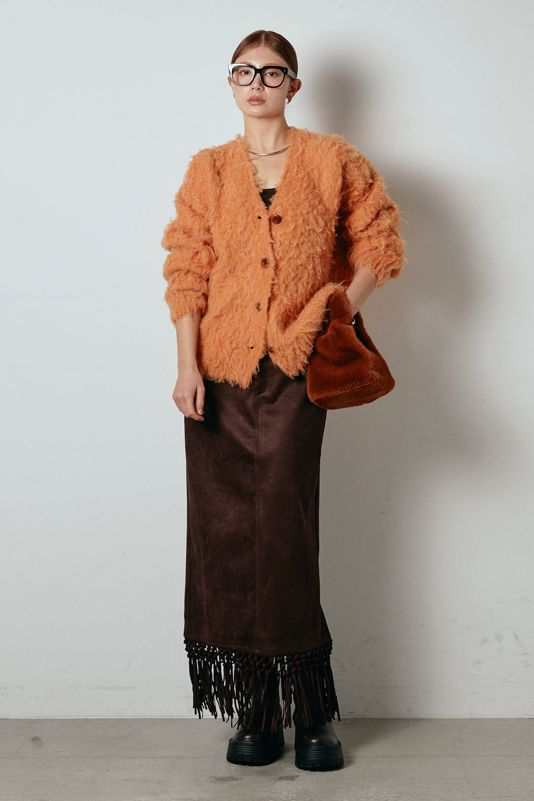 [SET]ルーズシャギーニットカーディガン+スウェードライク裾フリンジスカート(2set)