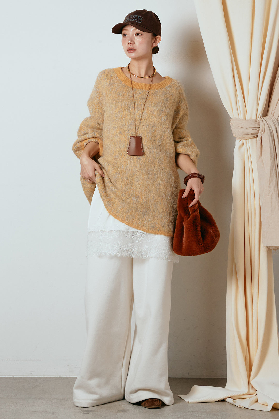 [SET]ボリュームスリーブミックスニットトップス+レース切り替えキャミソール(2set)