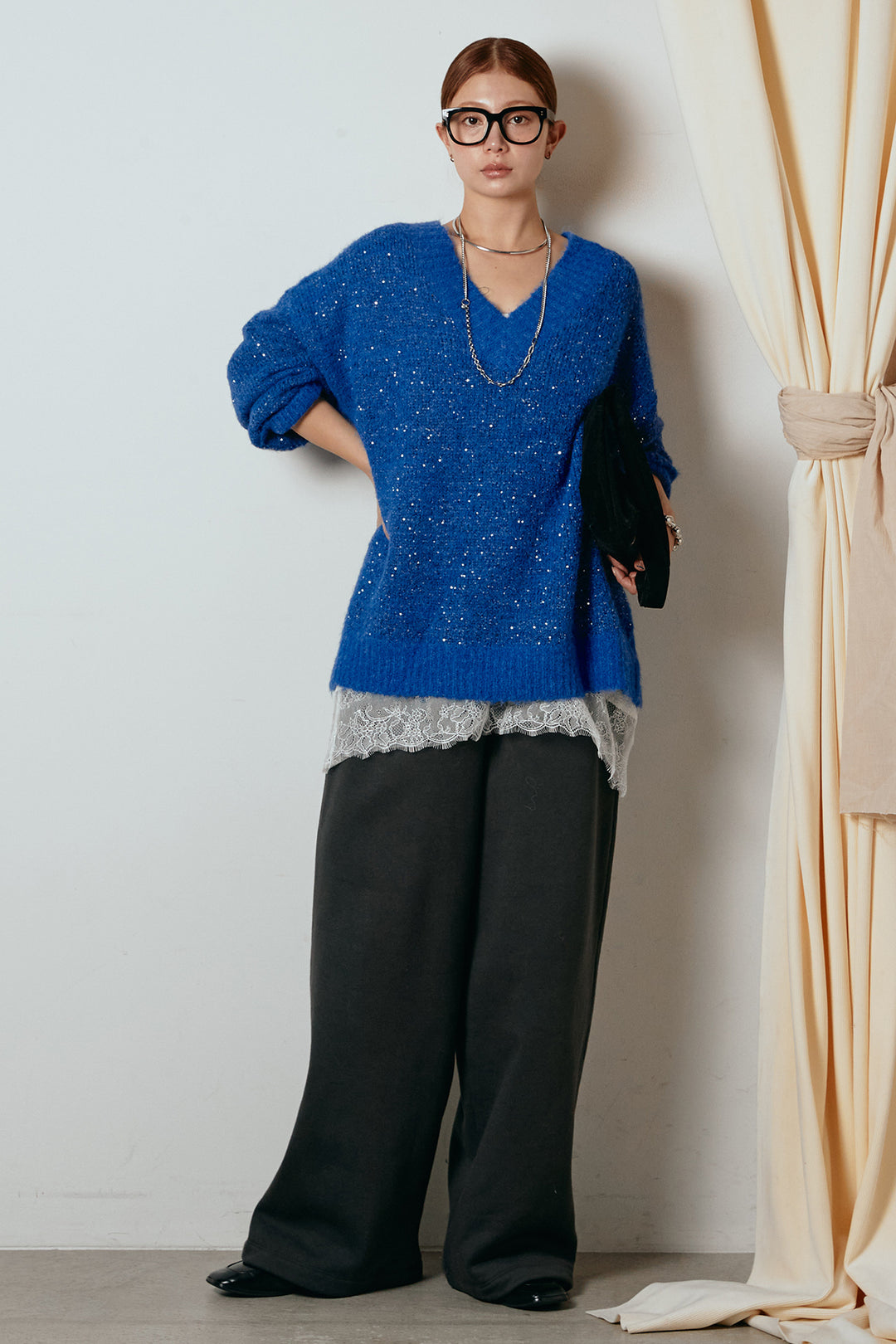 [SET]Vネックルーズラメニットトップス+裏起毛スウェットワイドパンツ+レース切り替えキャミソール(3set)