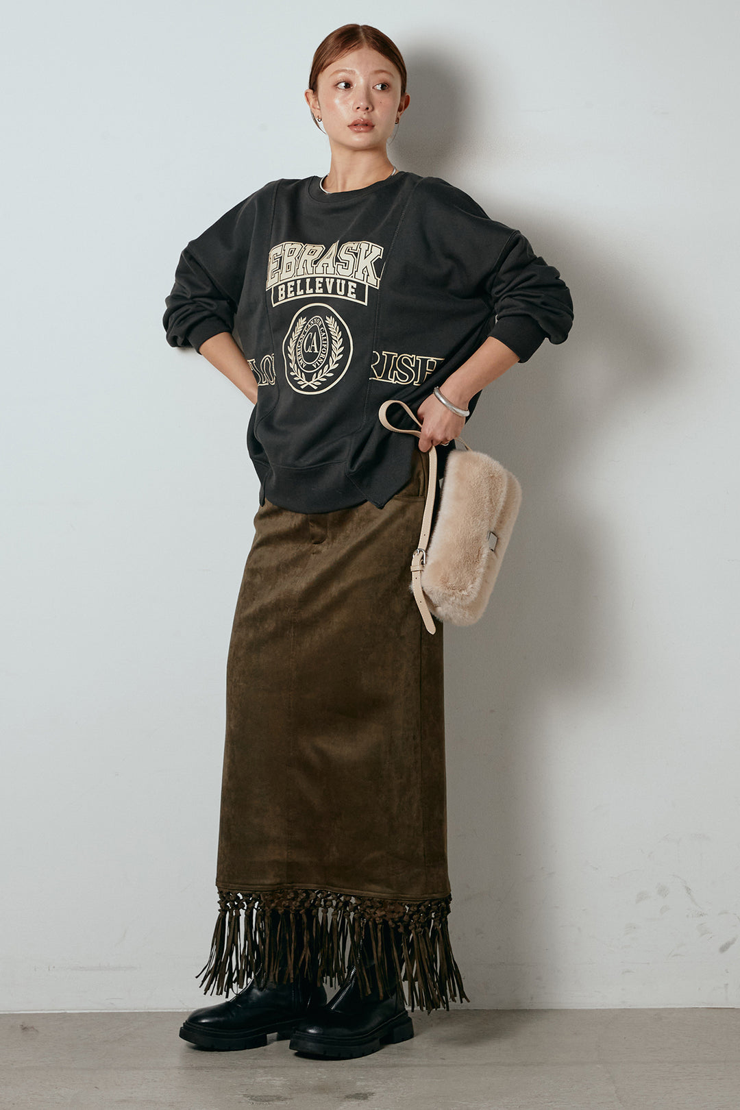 [SET]裏毛カレッジプリントプルオーバー+スウェードライク裾フリンジスカート(2set)