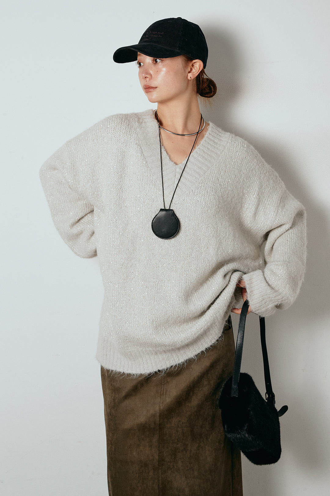 [SET]Vネックルーズラメニットトップス+スウェードライク裾フリンジスカート(2set)