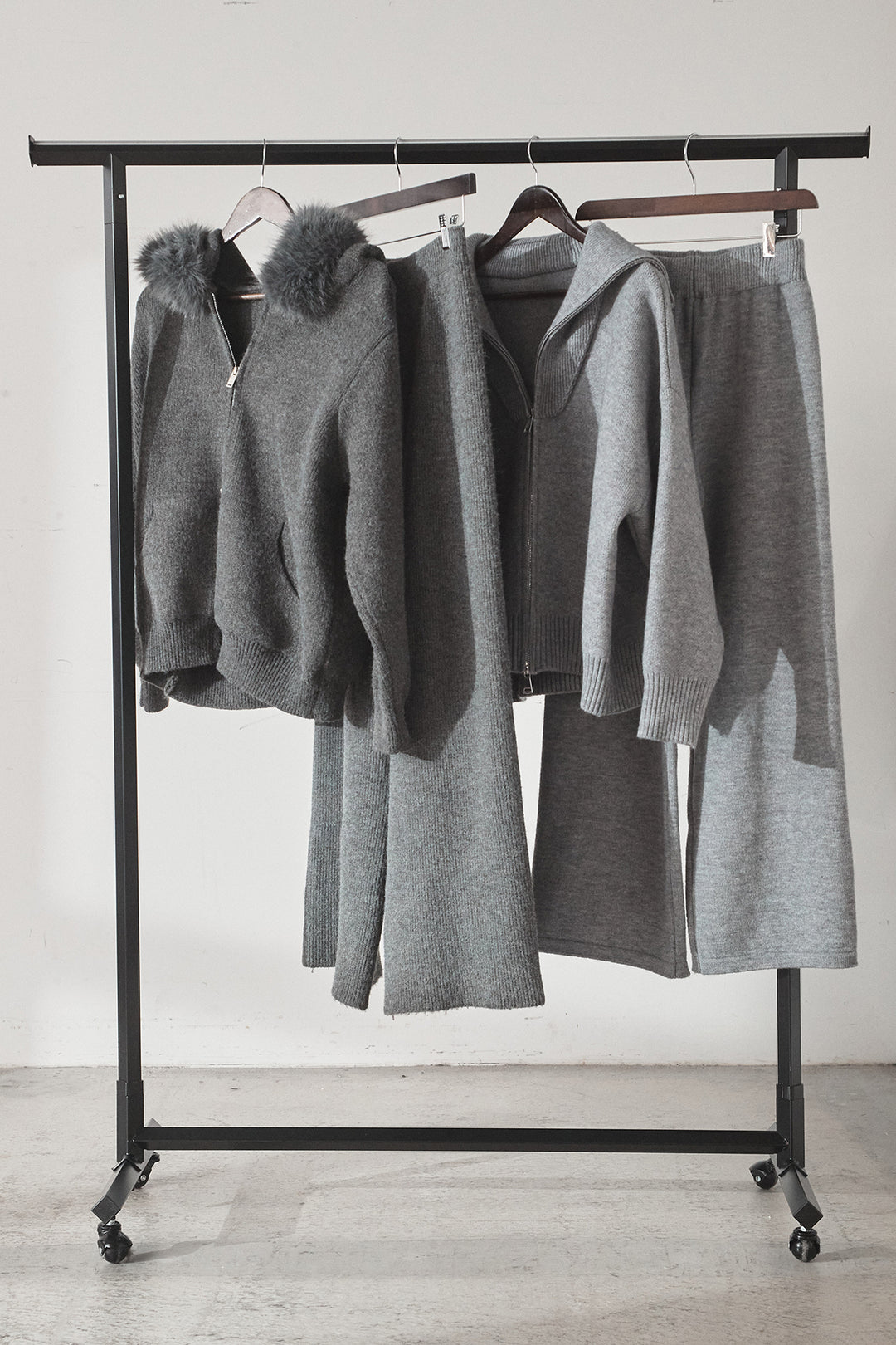 【着回しセット】[SET]ファー付きフーディーニットSETUP+ビッグカラーダブルジップニットSETUP(2set)