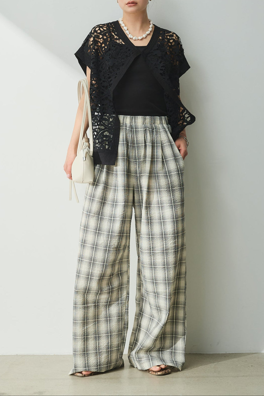 [SET]リネンフラワー鍵編みベスト+タータンチェックワイドパンツ(2set)
