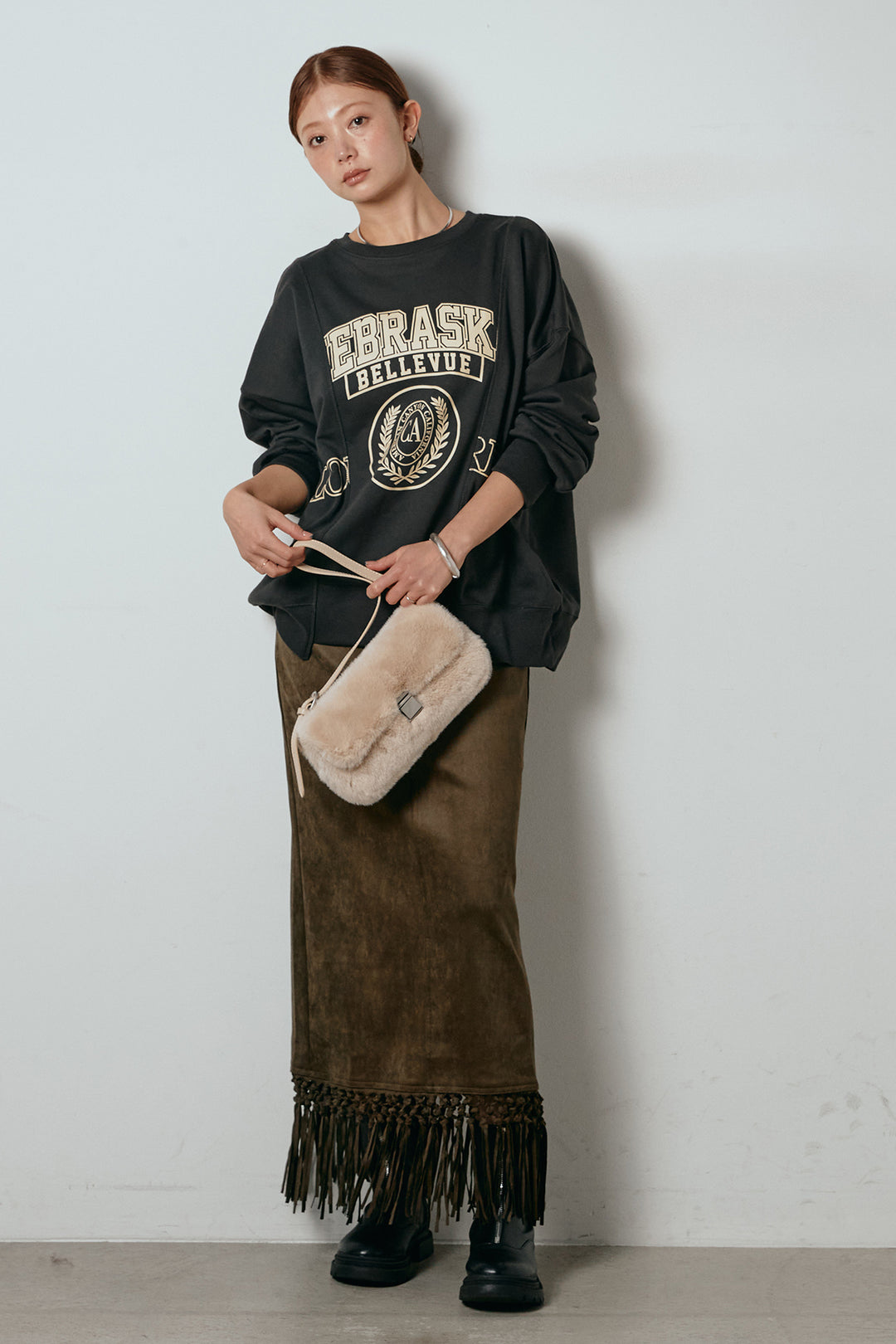 [SET]裏毛カレッジプリントプルオーバー+スウェードライク裾フリンジスカート(2set)