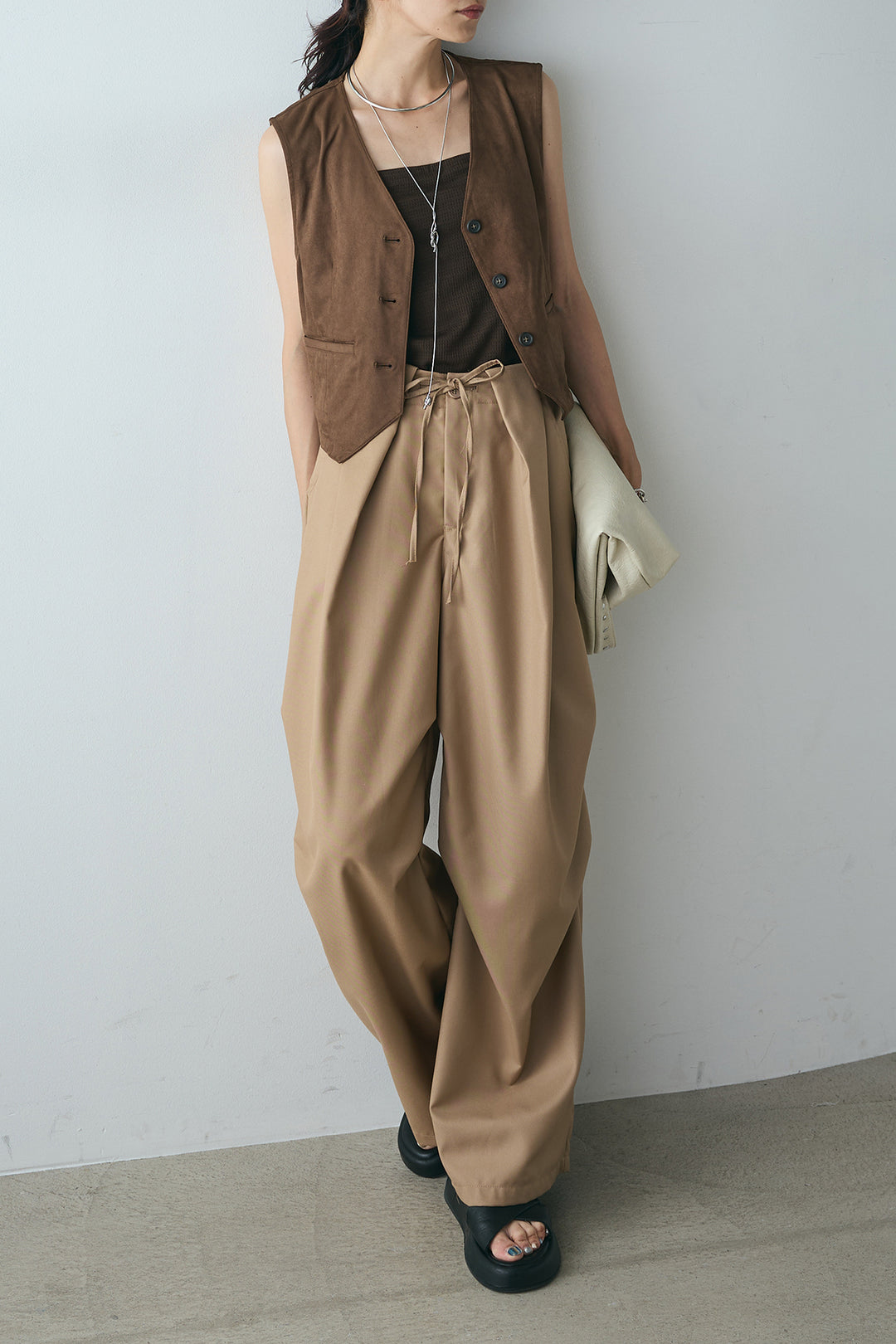 [SET]フェイクスエードボタンベスト+デザインタックパンツ(2set)