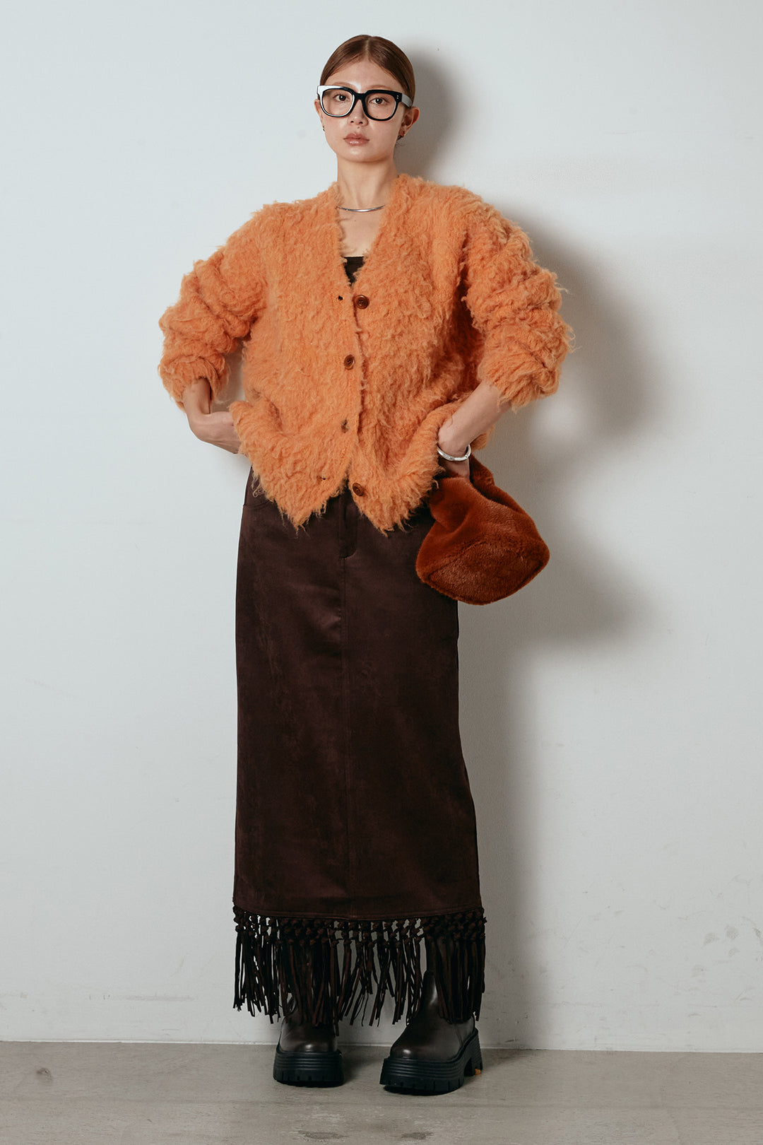 [SET]ルーズシャギーニットカーディガン+スウェードライク裾フリンジスカート(2set)