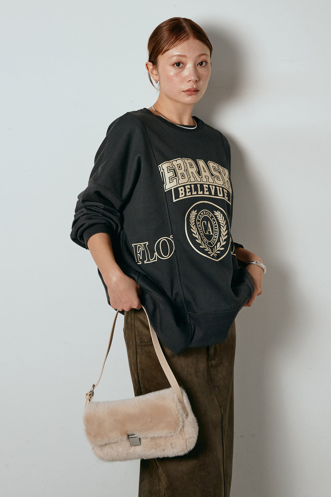 [SET]裏毛カレッジプリントプルオーバー+スウェードライク裾フリンジスカート(2set)