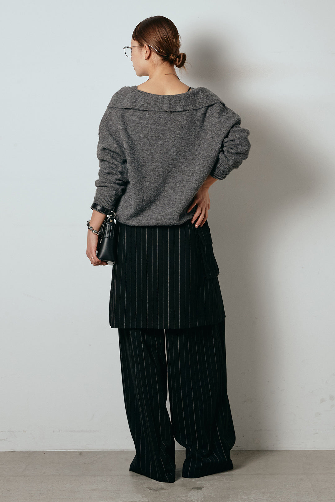 [SET]襟付きレイヤードニットトップス+細ストライプレイヤードデザインパンツ(2set)