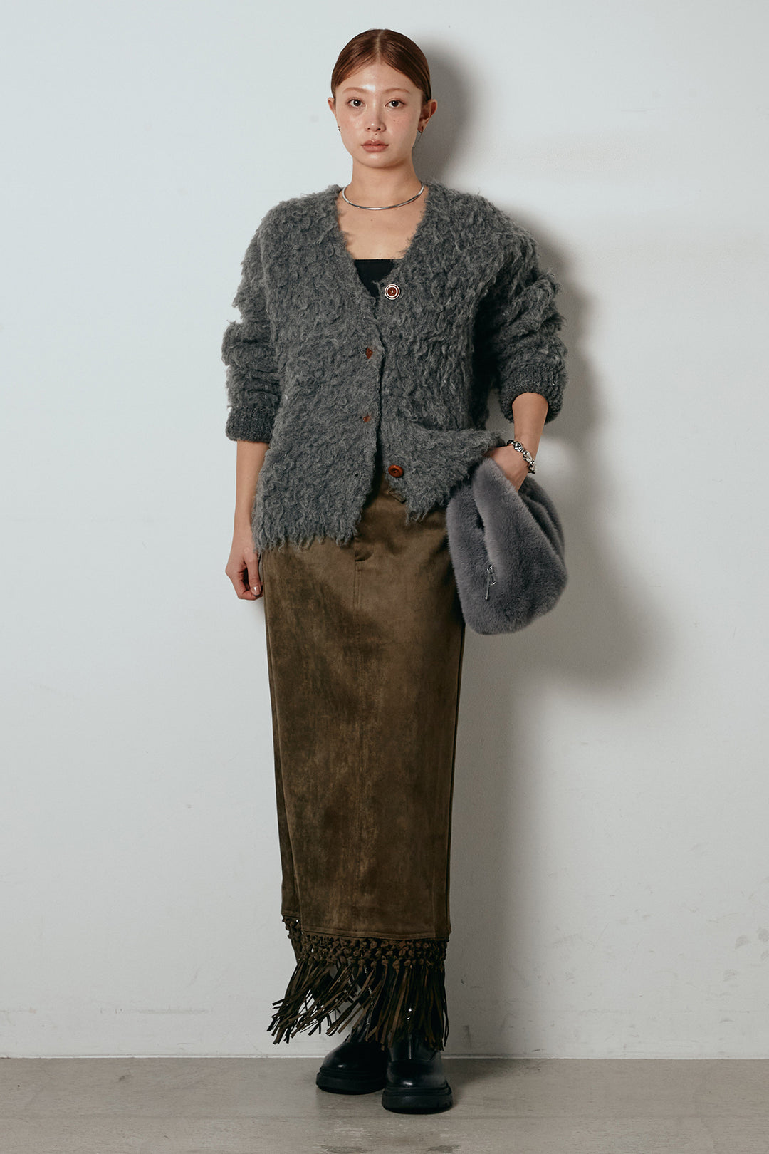 [SET]ルーズシャギーニットカーディガン+スウェードライク裾フリンジスカート(2set)