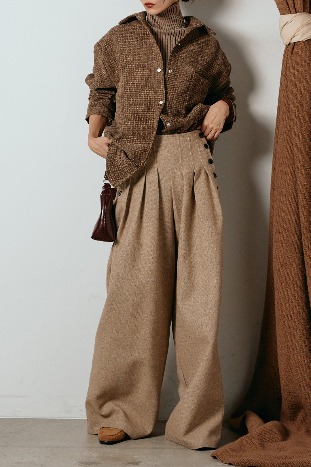 [SET]ルーズクラッシュツイルシャツ+サイドボタンツイードタックパンツ(2set)