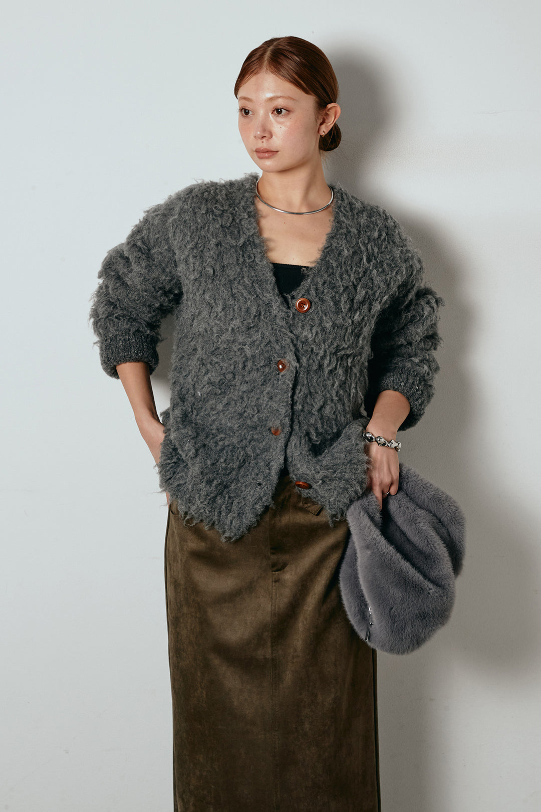 [SET]ルーズシャギーニットカーディガン+スウェードライク裾フリンジスカート(2set)