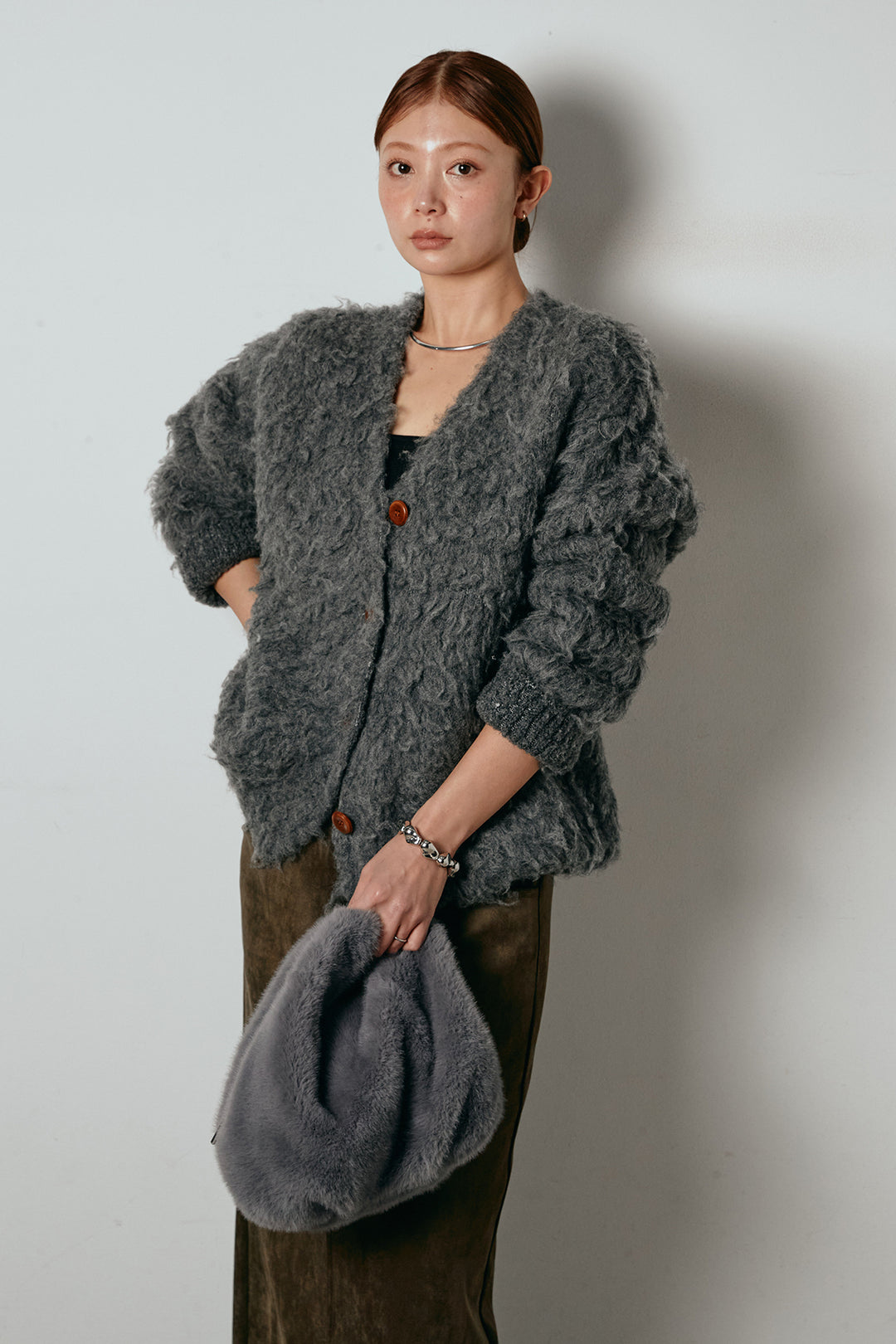 [SET]ルーズシャギーニットカーディガン+スウェードライク裾フリンジスカート(2set)