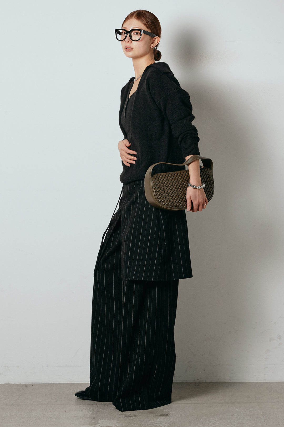 [SET]襟付きレイヤードニットトップス+細ストライプレイヤードデザインパンツ(2set)